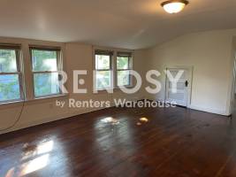 220 N Washington St property